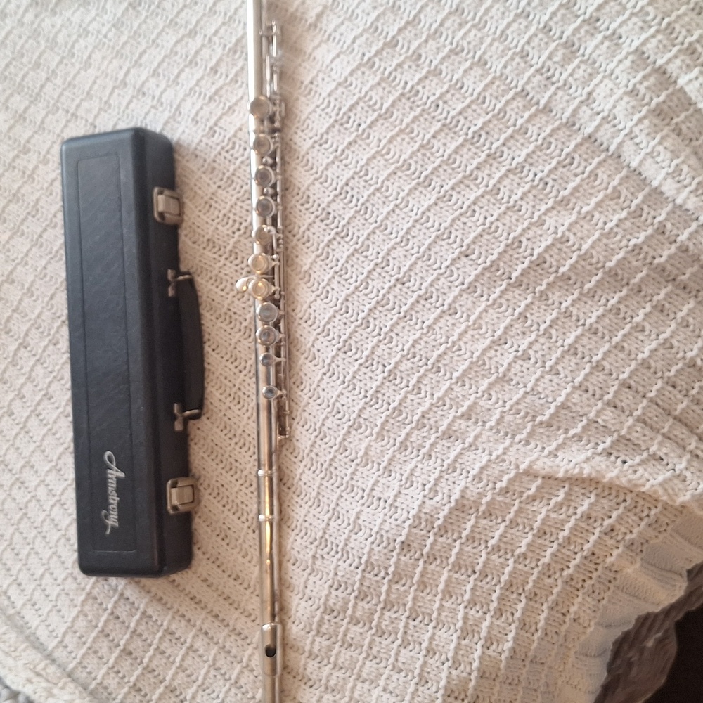 Vintage Armstrong Flute Silver Flute with Case Needs Polishing & Servicing - Picture 2 of 16